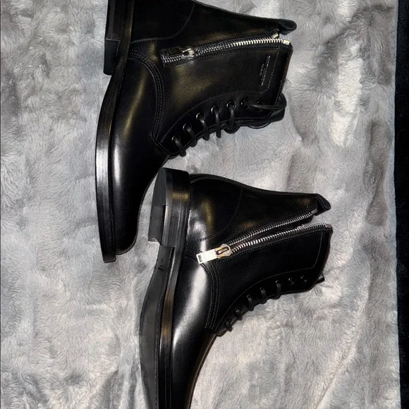 Saint Laurent new with box boots size 40 great condition - Picture 1 of 13